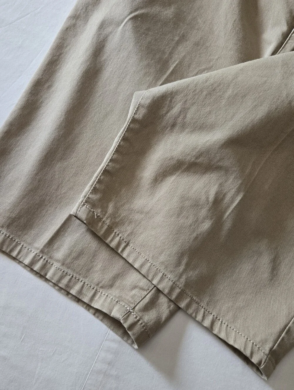 Coldwater Creek Natural Fit Bermuda Shorts Womens 12 Khaki